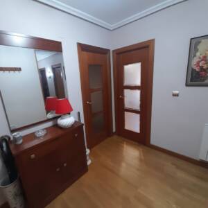 quieroviviraqui.com salamanca p iso en venta en la calle vista alegre junto al paseo del rollo con servicios centrales