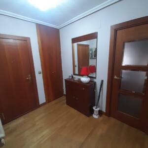 quieroviviraqui.com salamanca p iso en venta en la calle vista alegre junto al paseo del rollo con servicios centrales