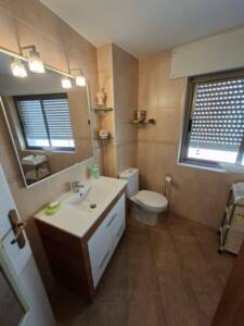 quieroviviraqui.com salamanca piso en venta de 6 dormitorios en la zona de la plaza del oeste con servicios centrales