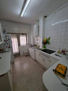 quieroviviraqui.com salamanca piso en venta de 6 dormitorios en la zona de la plaza del oeste con servicios centrales