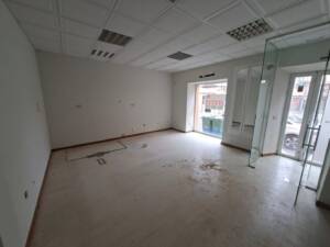 quieroviviraqui.com salamanca local en venta con tres plantas en peñaranda de bracamonte